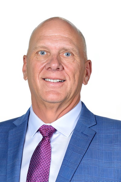 Brad Wennerstrom, Associate
